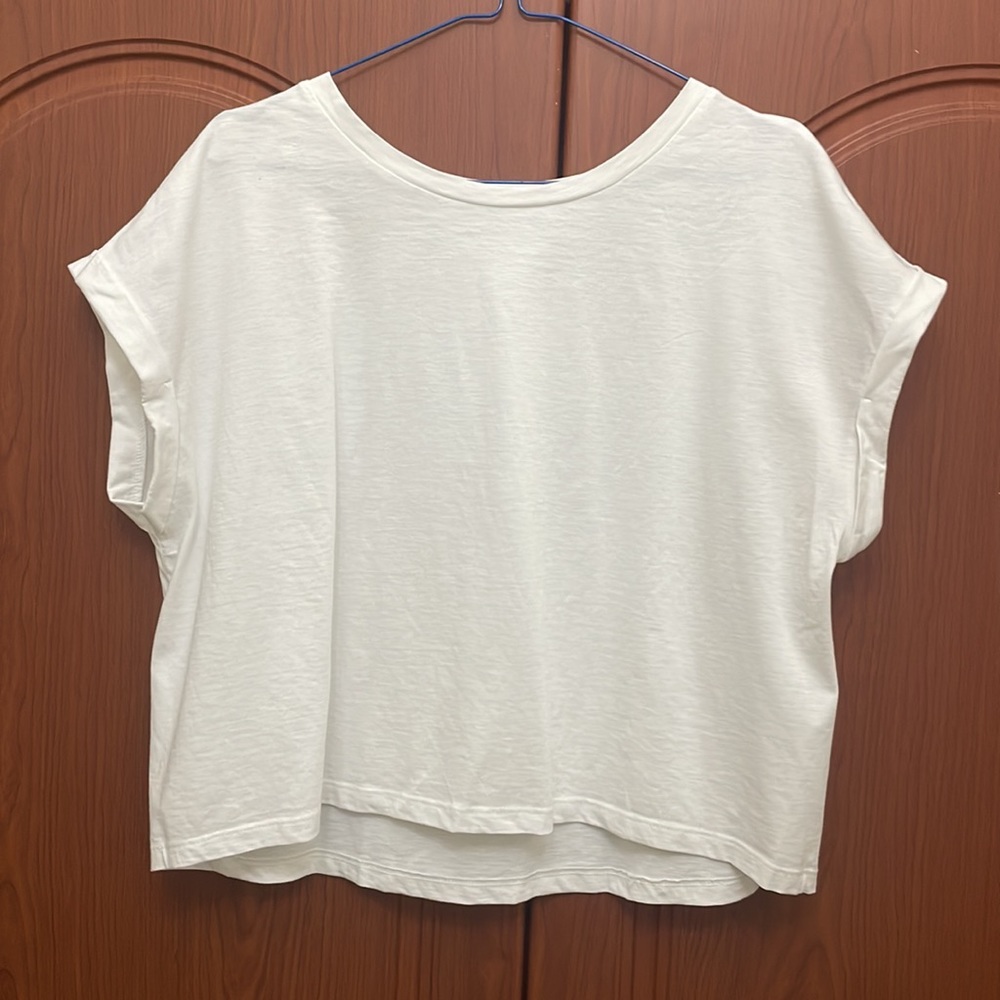 Casual Dilvin white tee